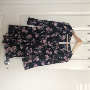 Flower jumper